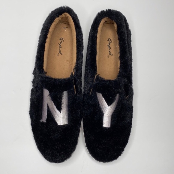 Qupid Shoes - Qupid Black Fuzzy Royce Sneakers (NWT)
